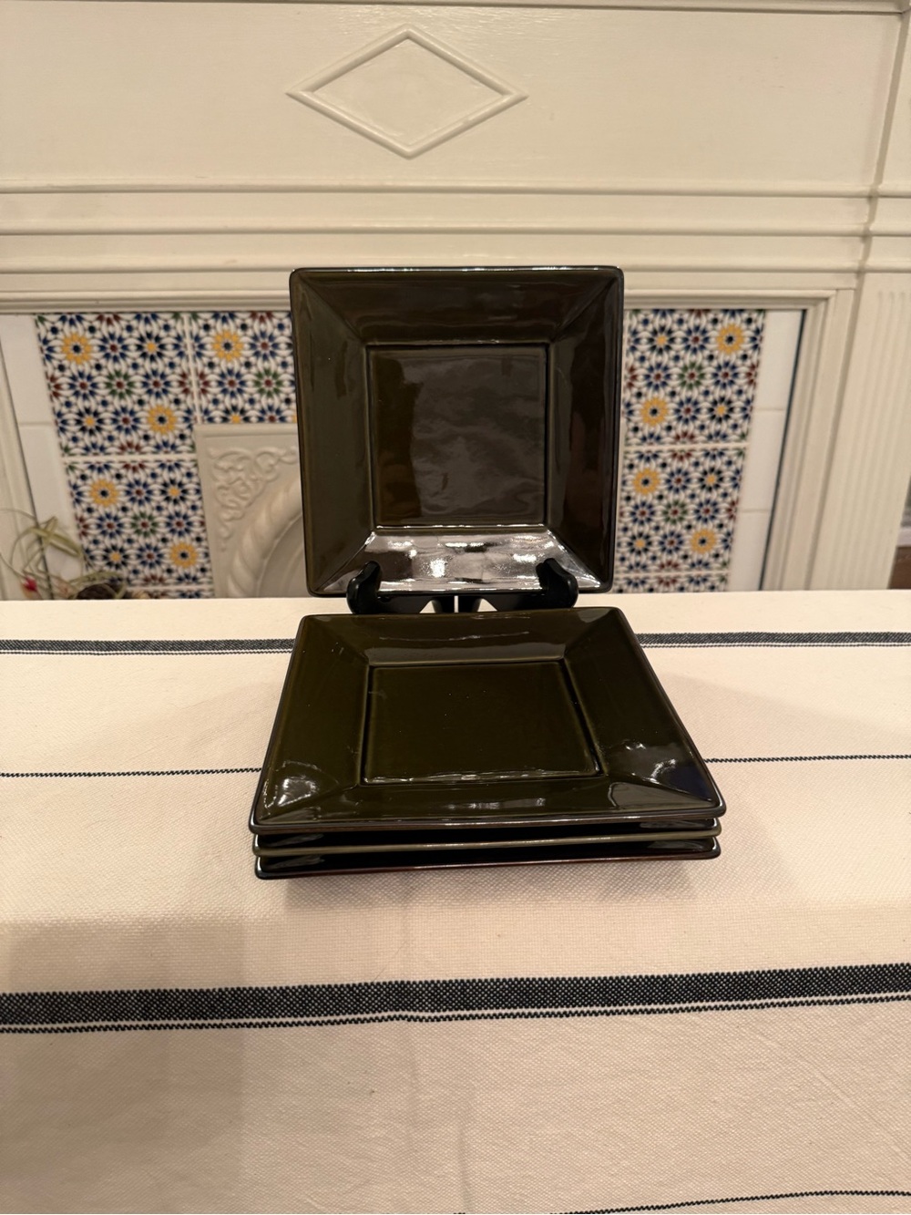 Pottery Barn Dark Olive Green Asian Square Luncheon Salad Plates 8-1/4” Set of 4